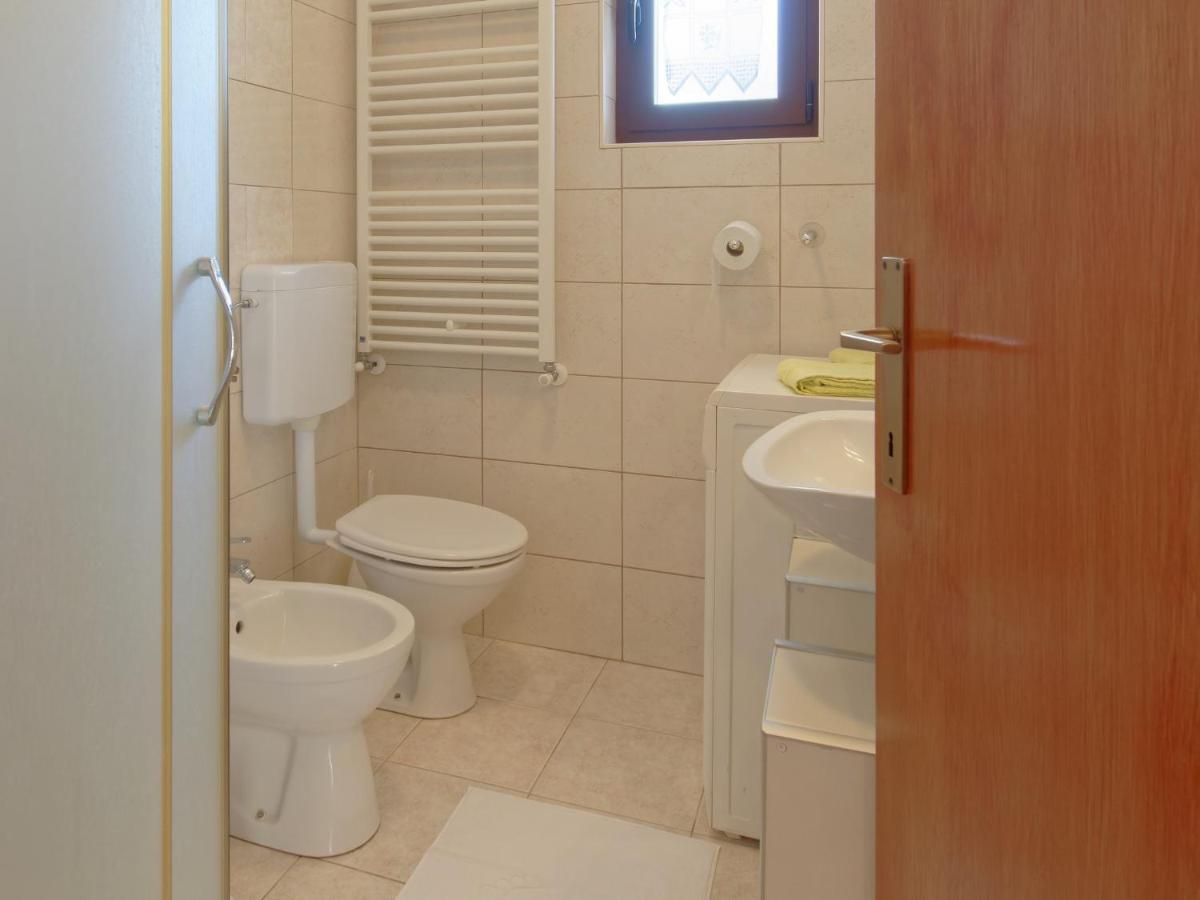 Apartment Laganis Plovanija Экстерьер фото